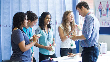 summer research programs for medical students uk