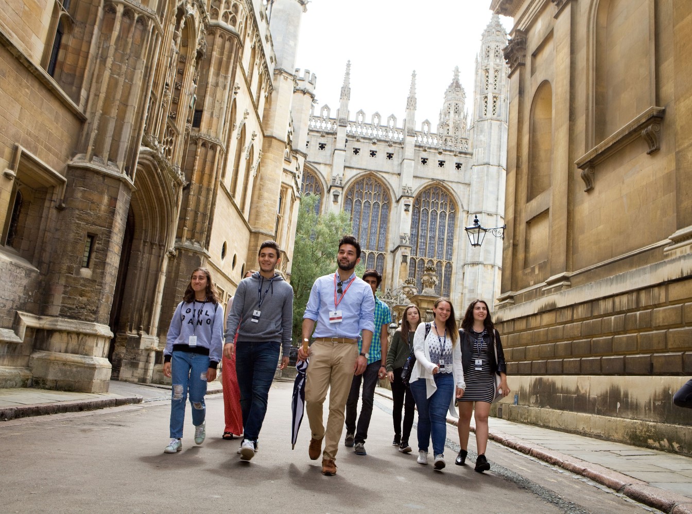 Oxford academy. Академия Оксфорд. Оксфорд колледж международных отношений. Роял Оксфорд. Семья Оксфорд.